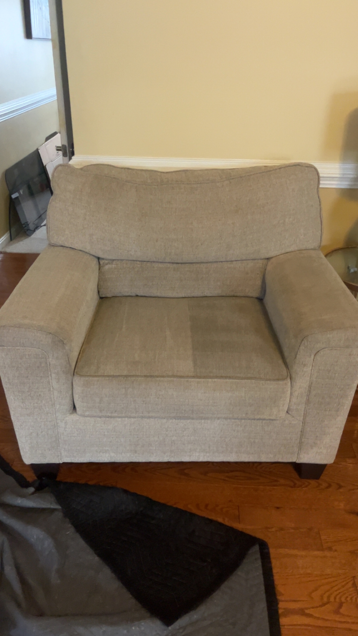 Professional sofa and sectional cleaning on the job